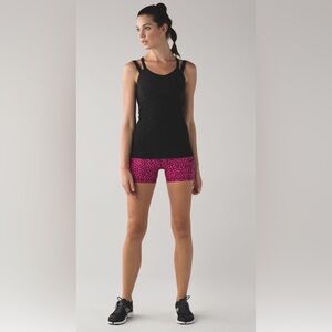 Lululemon What The Sport Short Ace Spot Jewelled Magenta Dashing Purple. Size 8